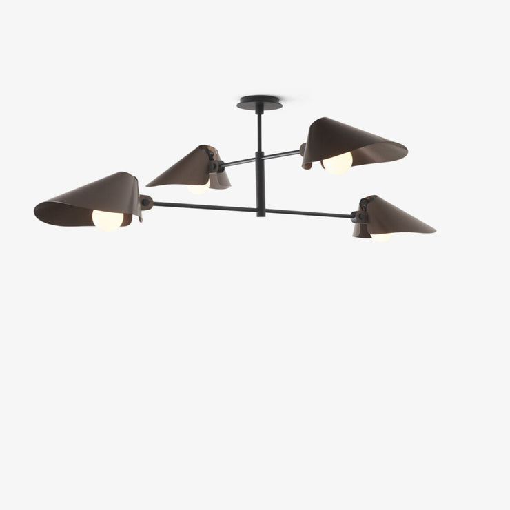 Taklampen Bonnet Chandelier SC91 fra &tradition med bronsefargede skjermer.