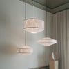 Taklampen Kite Pendant Lamp White fra New Works kommer i tre ulike størrelser.