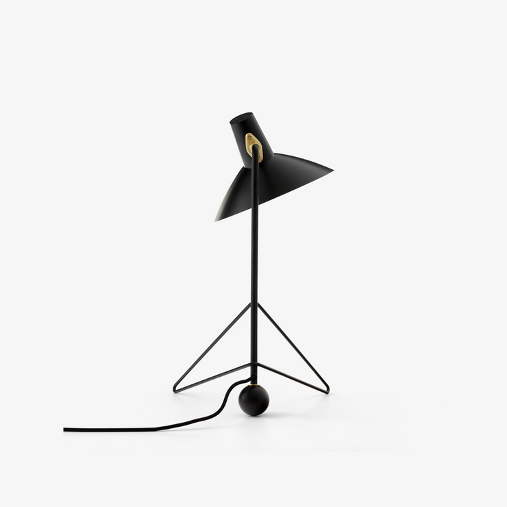 Bordlampe Tripod HM9 fra &tradition i svart utgave