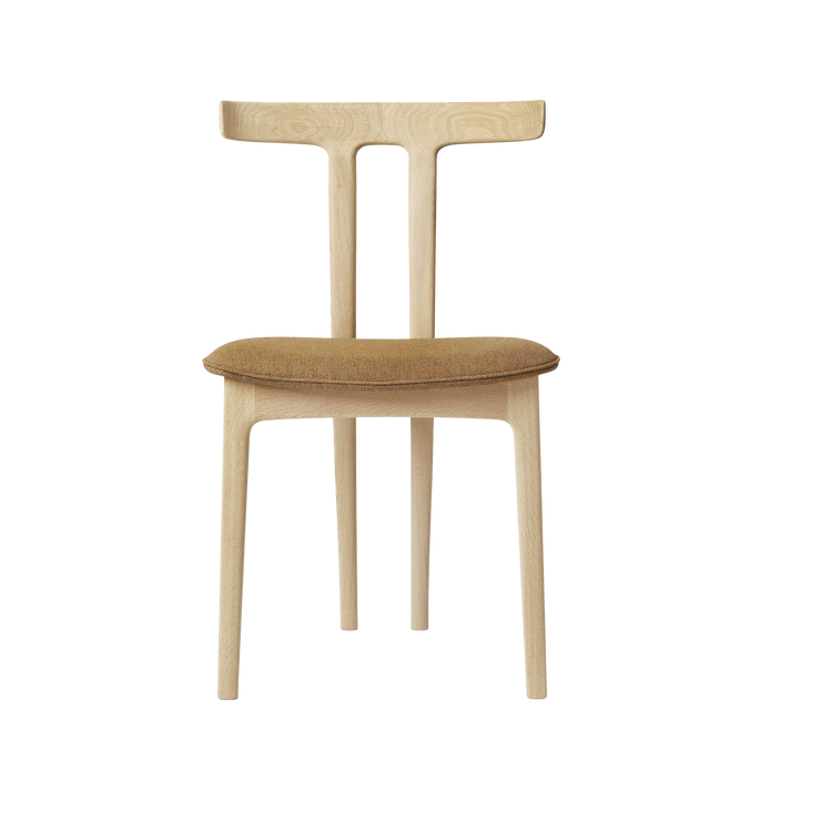 Carl Hansen & Søn sin Spisestol OW58 T-Chair i såpebehandlet eik.