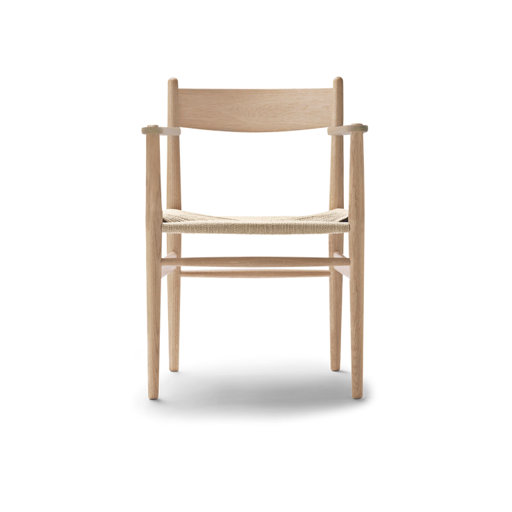 Spisestol CH37 Chair fra Carl Hansen & Søn i hvit oljet eik.